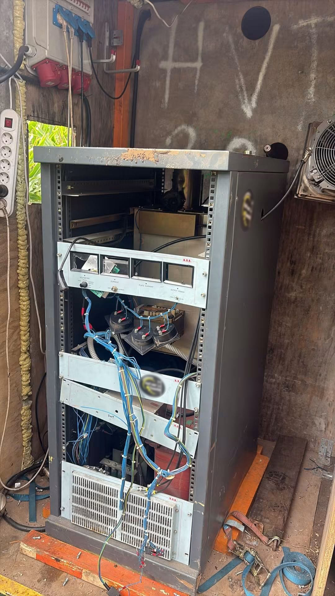 Combinatie HVT uit de ether gehaald